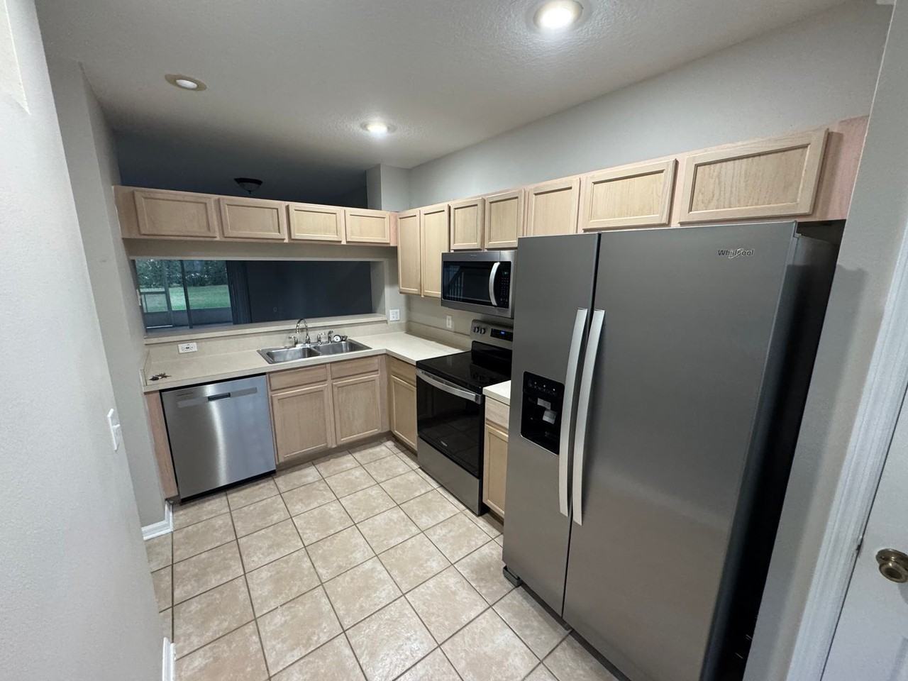 531 Steeplechase Ln - Photo 4 of 17