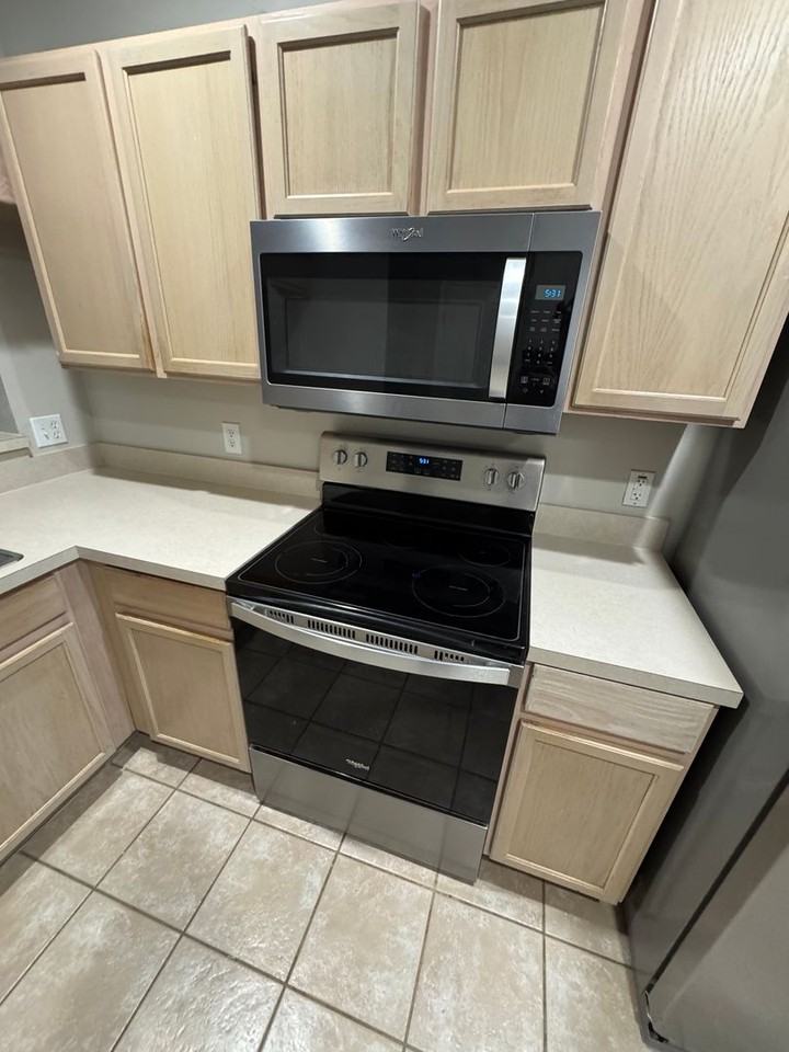 531 Steeplechase Ln - Photo 6 of 17