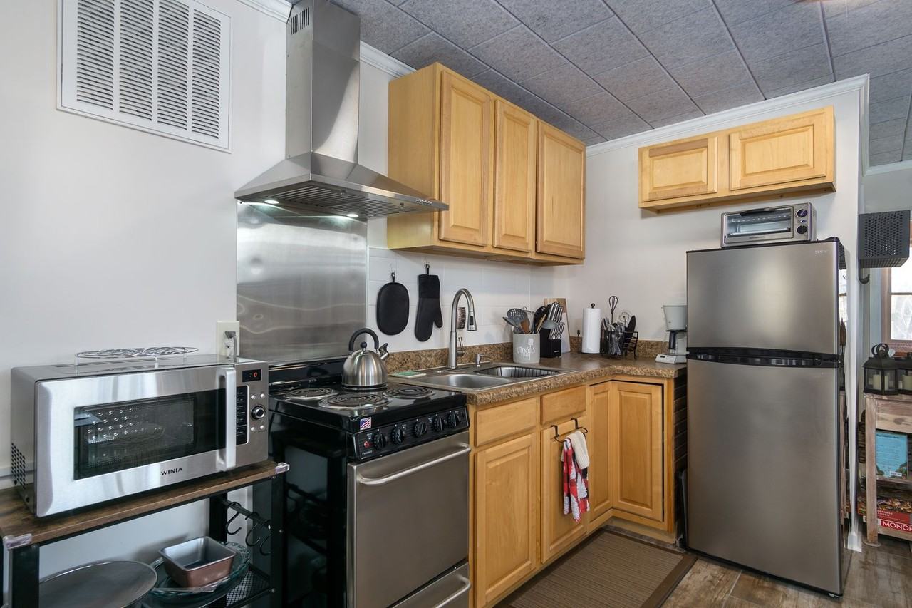 94 94 Westminster Terrace - Photo 7 of 36