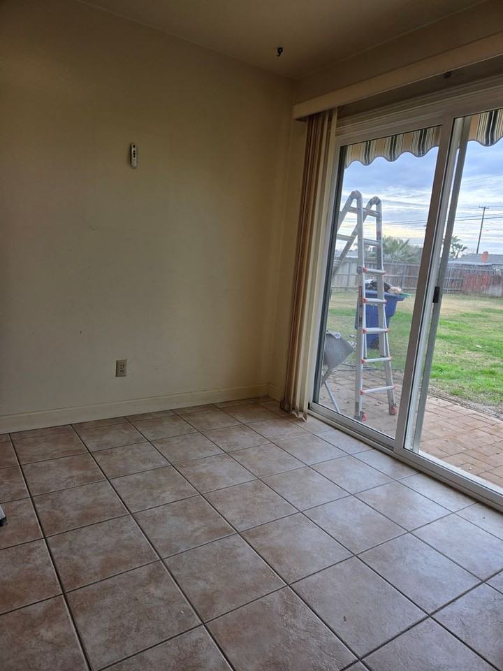 1236 Pleasant Way - Photo 7 of 23