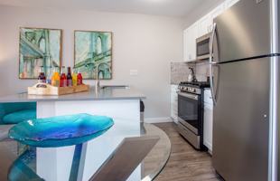 featured image of 1211 W 8th St