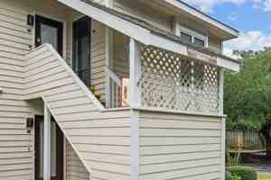 featured image of 4434 L R I Ln #208