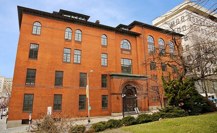 Cathedral St 300 - Photo 5 of 47