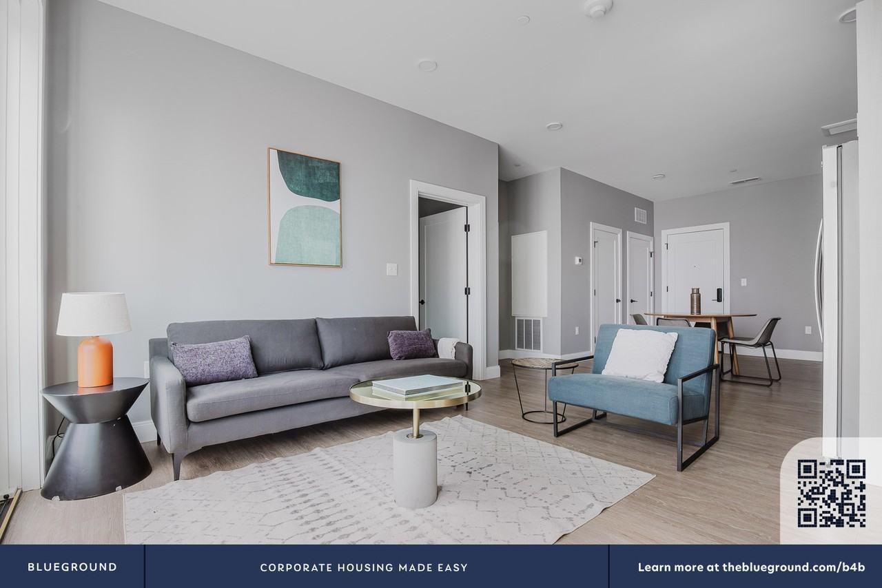 340 Bremen Street - Photo 5 of 17