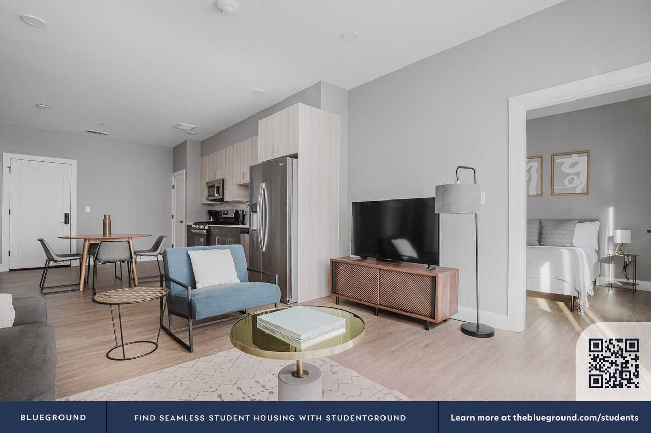 340 Bremen Street - Photo 6 of 17