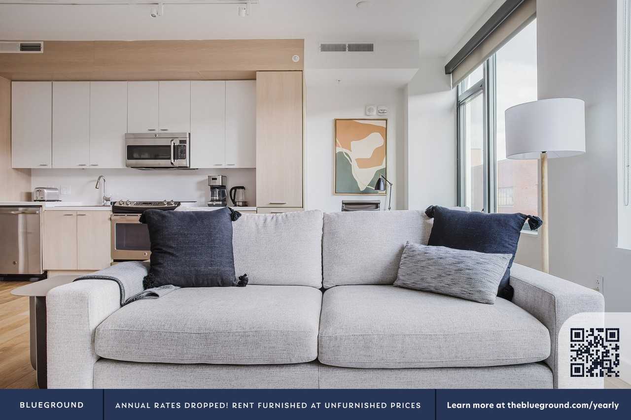 1212 4th Street Southeast - Photo 3 of 35