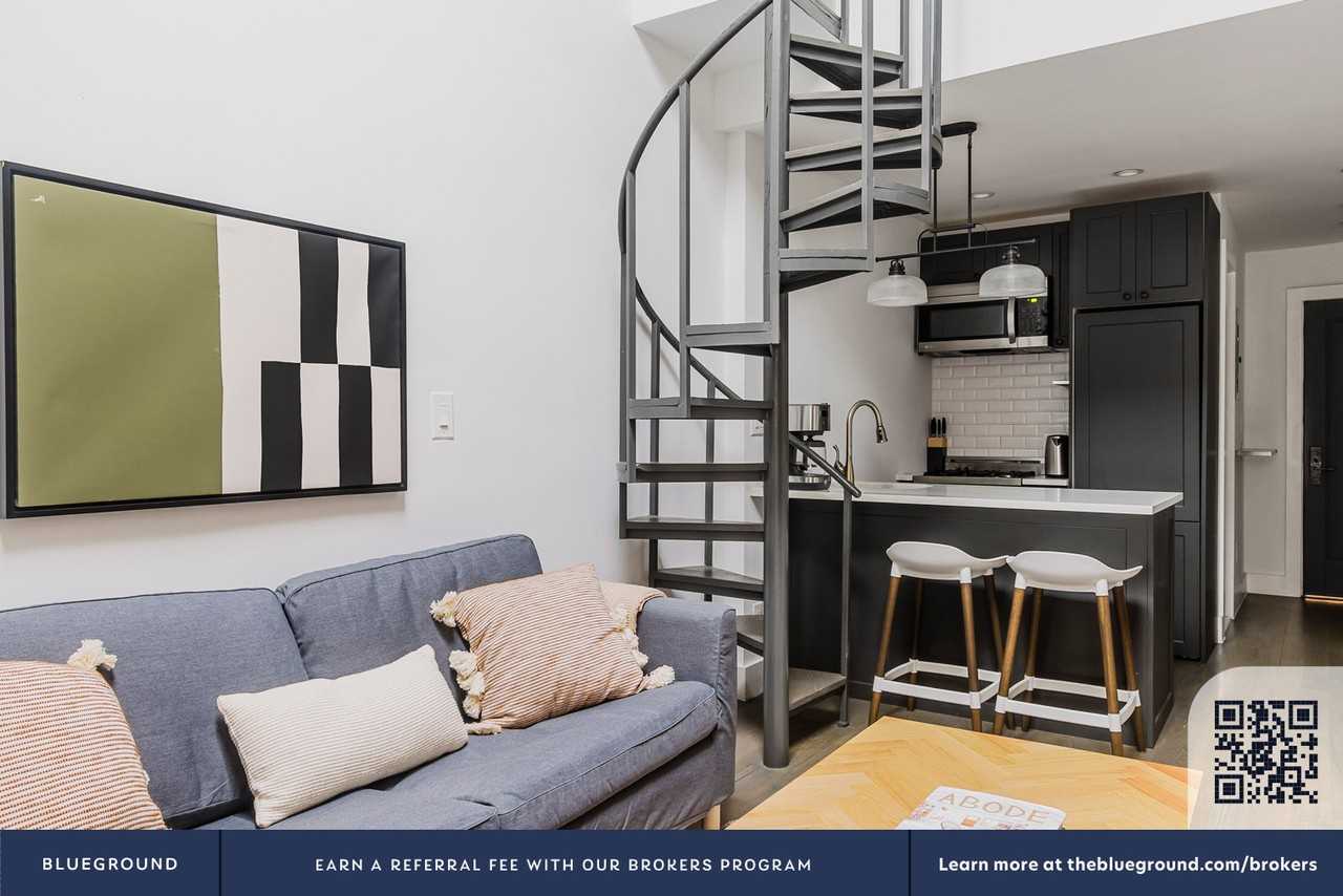 51 Irving Pl #1691 - Photo 4 of 19