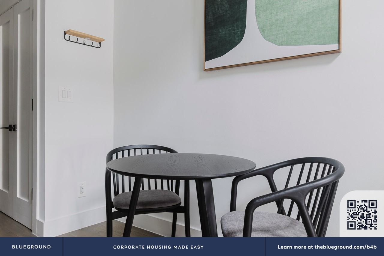 51 Irving Pl #1691 - Photo 5 of 19