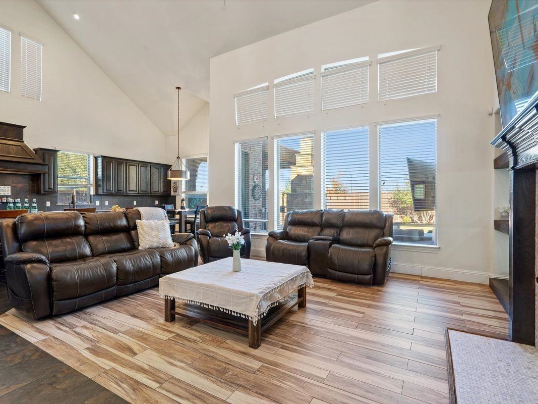 1506 Hennessey Drive - Photo 6 of 26