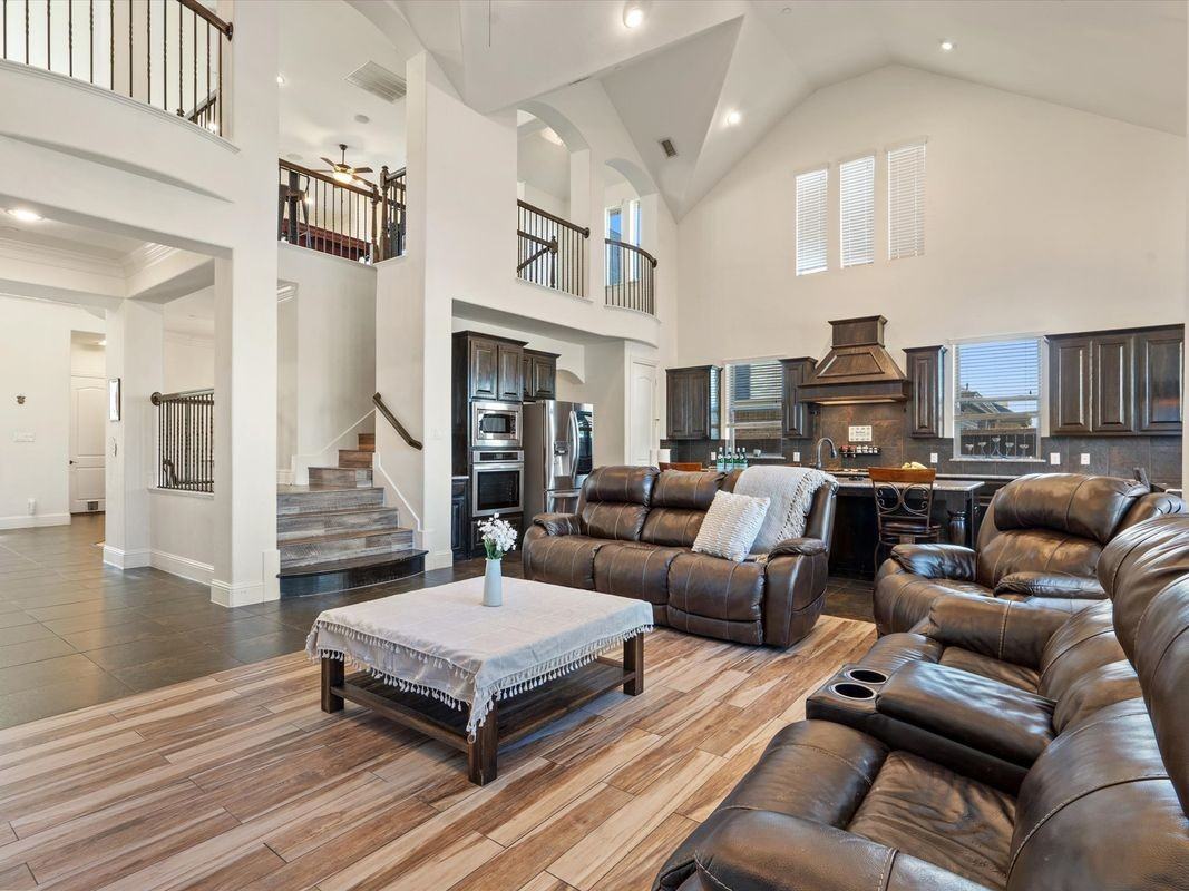 1506 Hennessey Drive - Photo 7 of 26