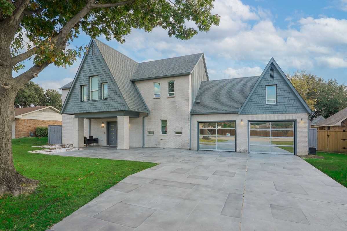 6319 Windmill Cir - Photo 2 of 26