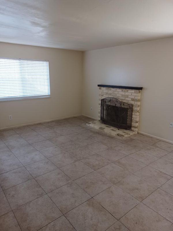 371 Los Soneto Dr - Photo 2 of 3