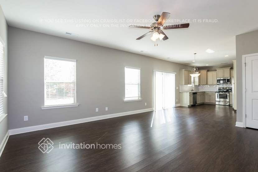 5318 Roberta Crossing Dr - Photo 4 of 24