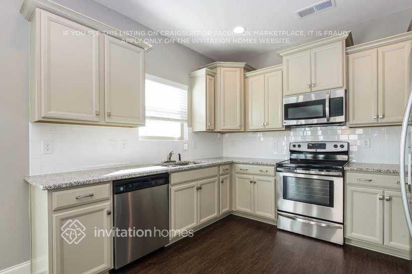5318 Roberta Crossing Dr - Photo 7 of 24