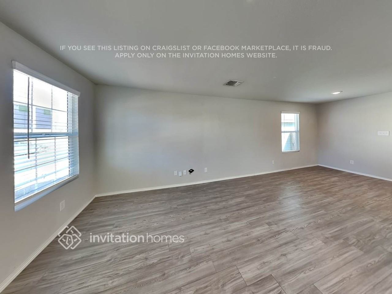 5446 Verdugos Palace - Photo 4 of 18