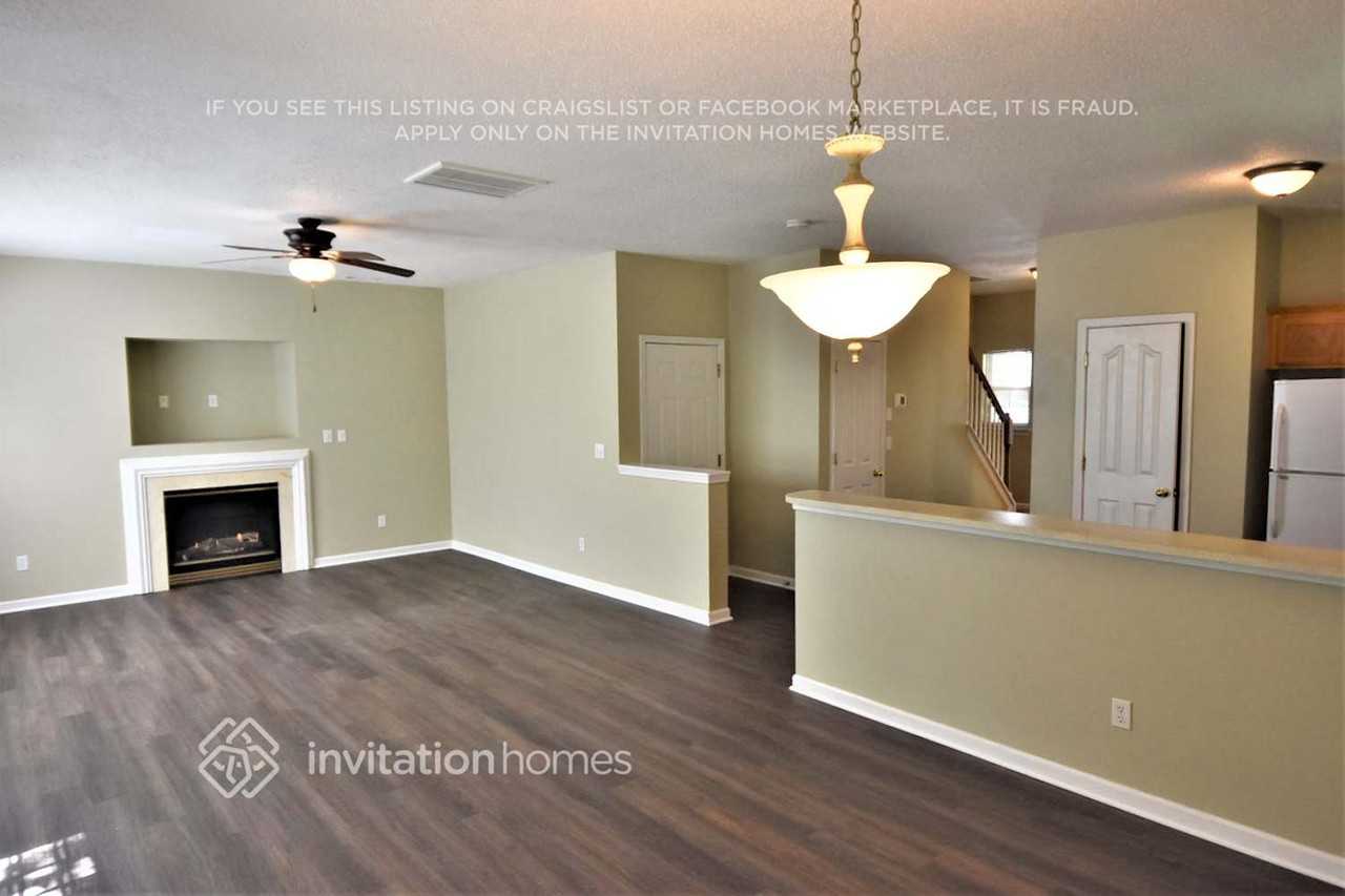 12522 Deaton Hill Dr - Photo 2 of 12