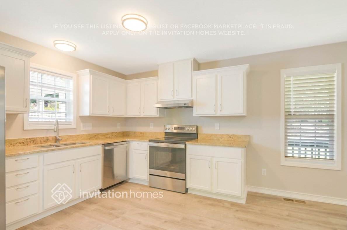 524 Parnell Dr - Photo 4 of 11