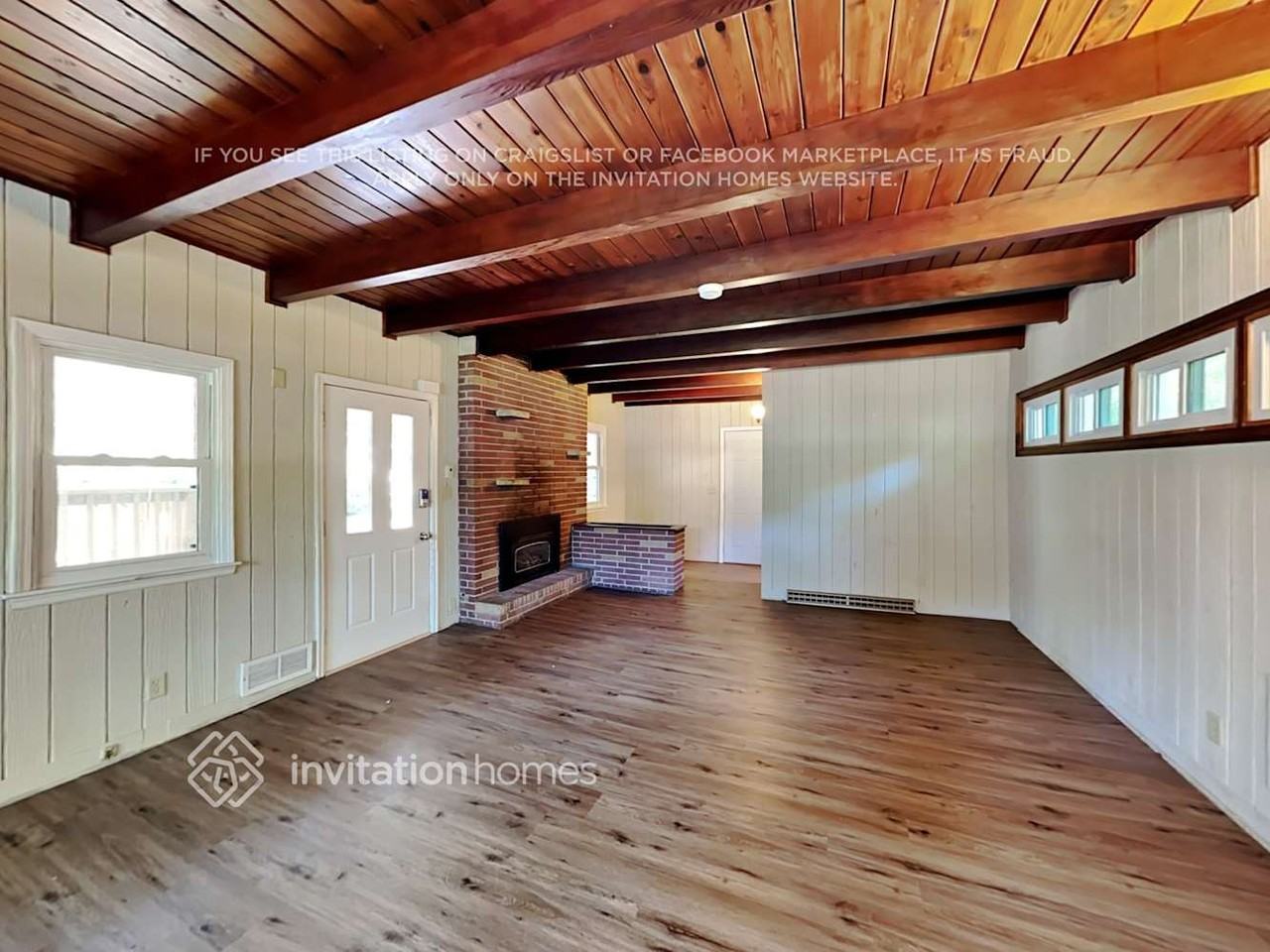 8501 Goodhue St Ne - Photo 6 of 20