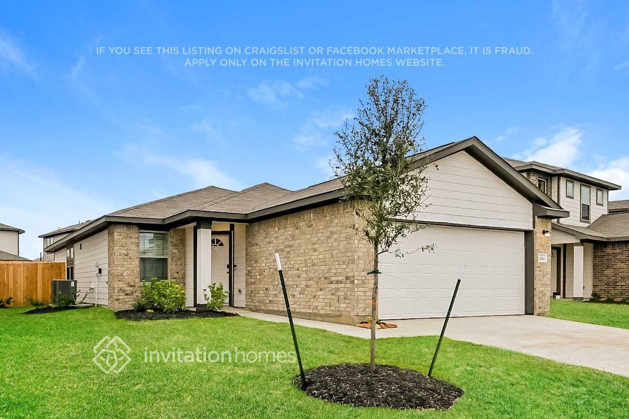 11688 Descent Dr - Photo 2 of 18