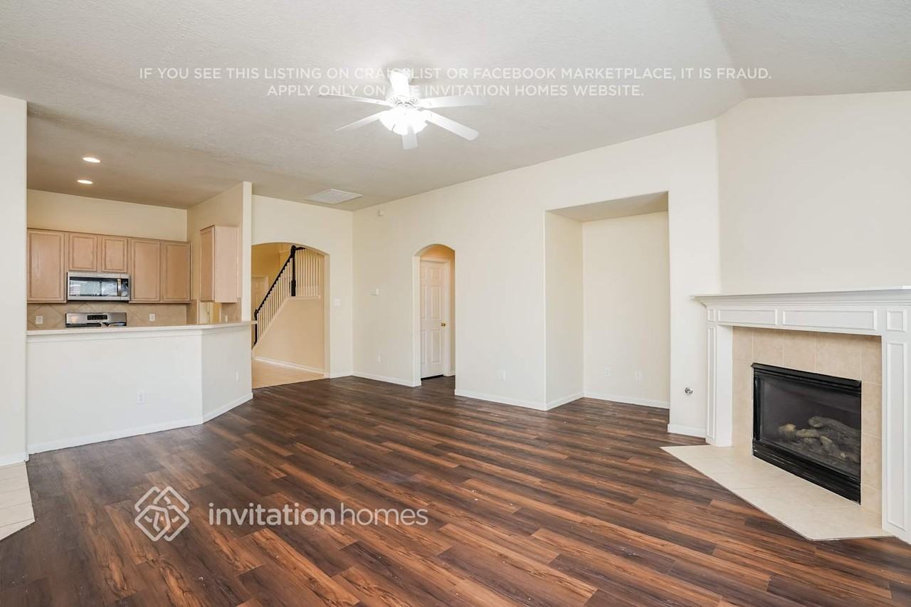 4119 Blue Forest Dr - Photo 3 of 16
