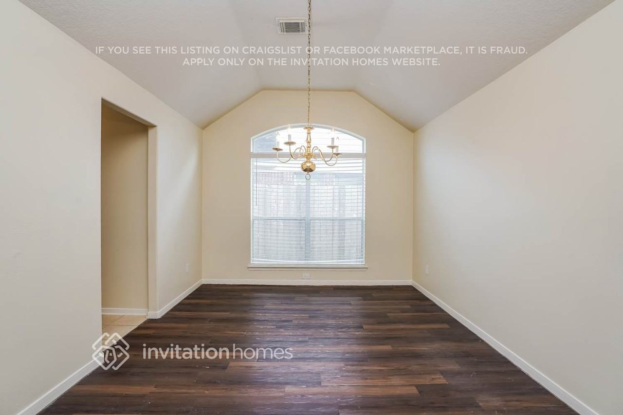 4119 Blue Forest Dr - Photo 5 of 16
