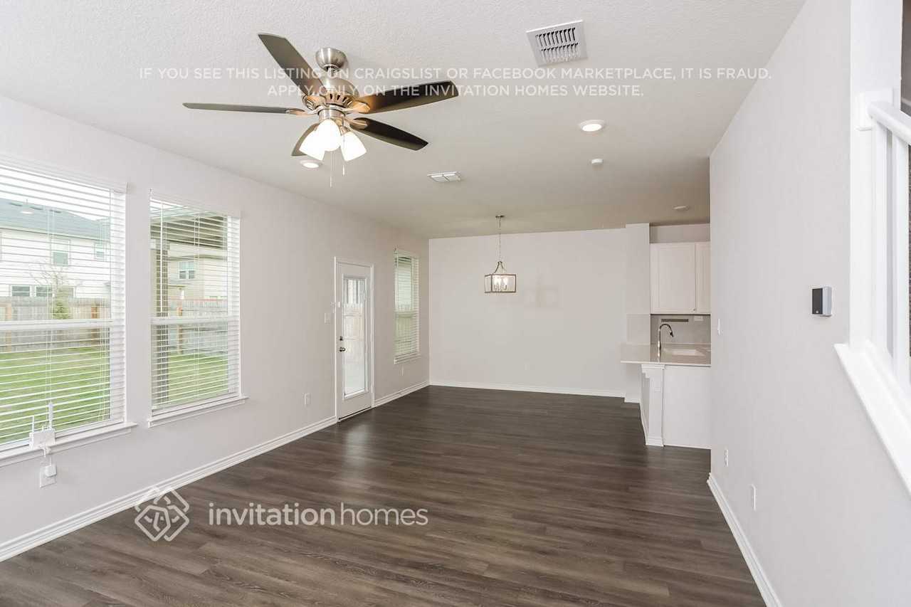 7911 Hanging Br - Photo 5 of 15