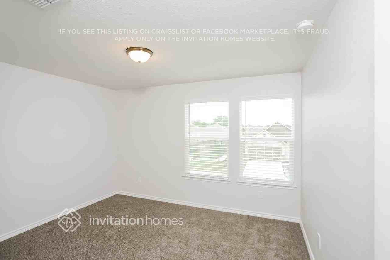 7911 Hanging Br - Photo 6 of 15