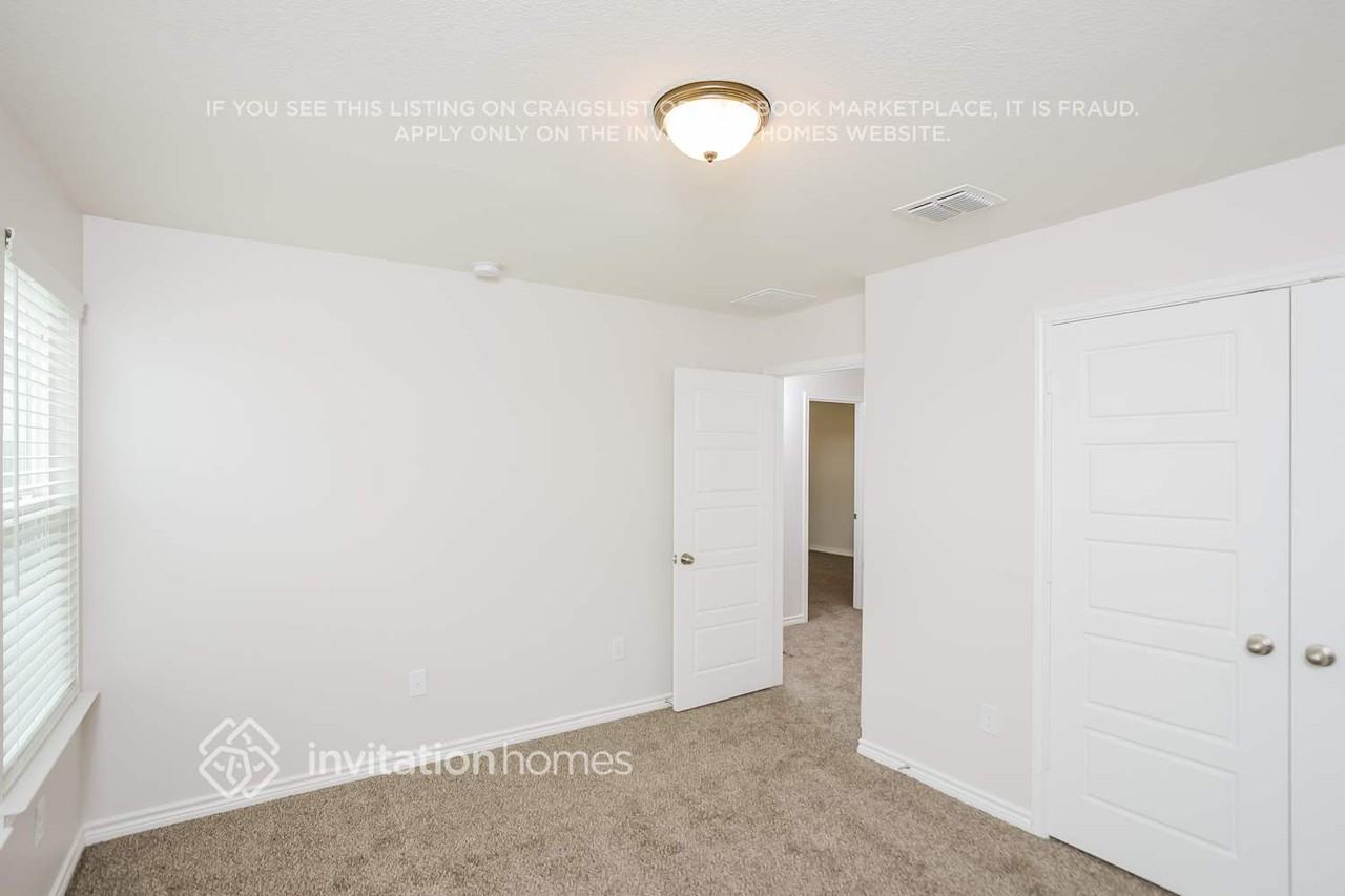 7911 Hanging Br - Photo 7 of 15