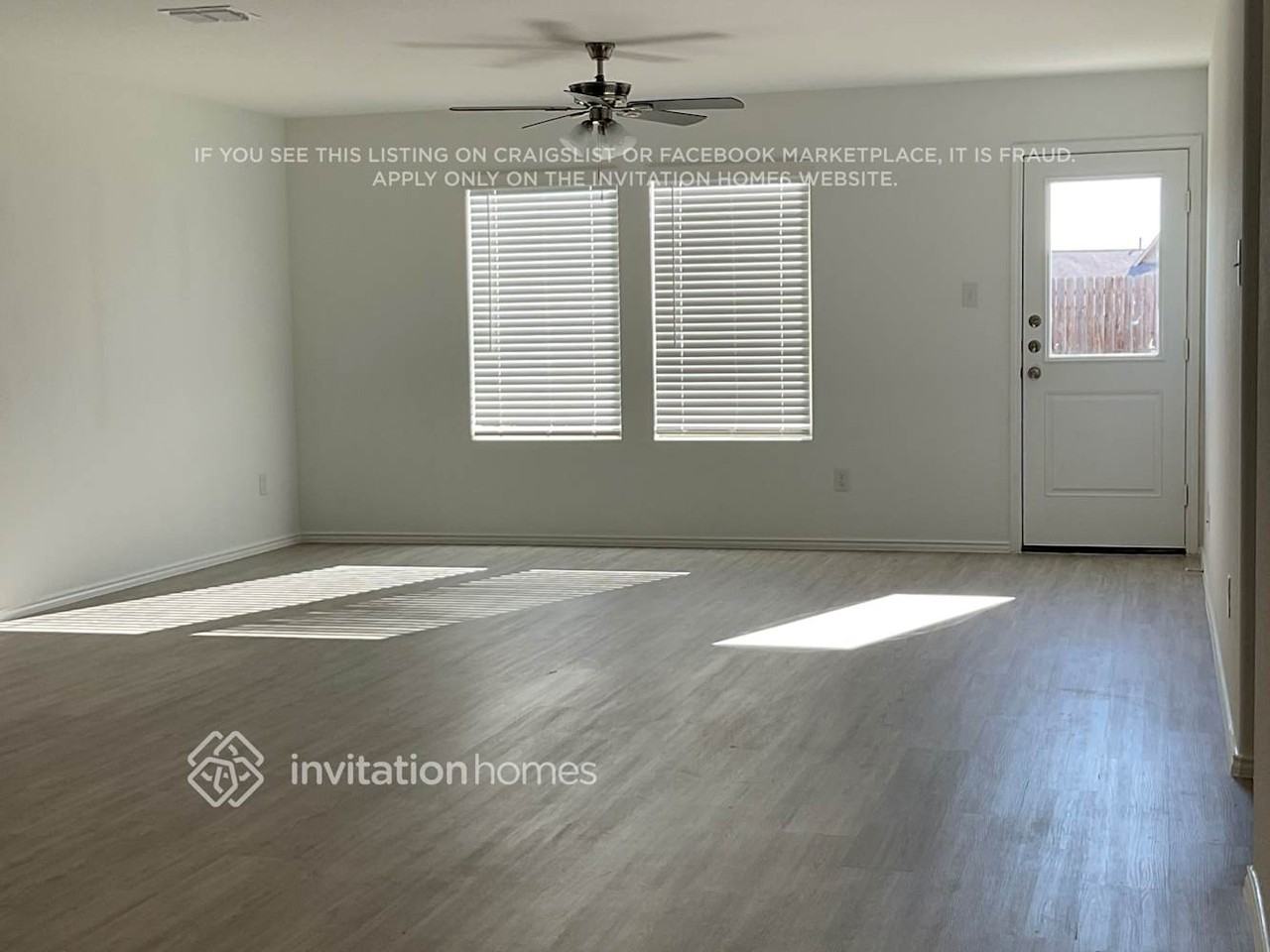 2704 Spring Time Dr - Photo 3 of 12