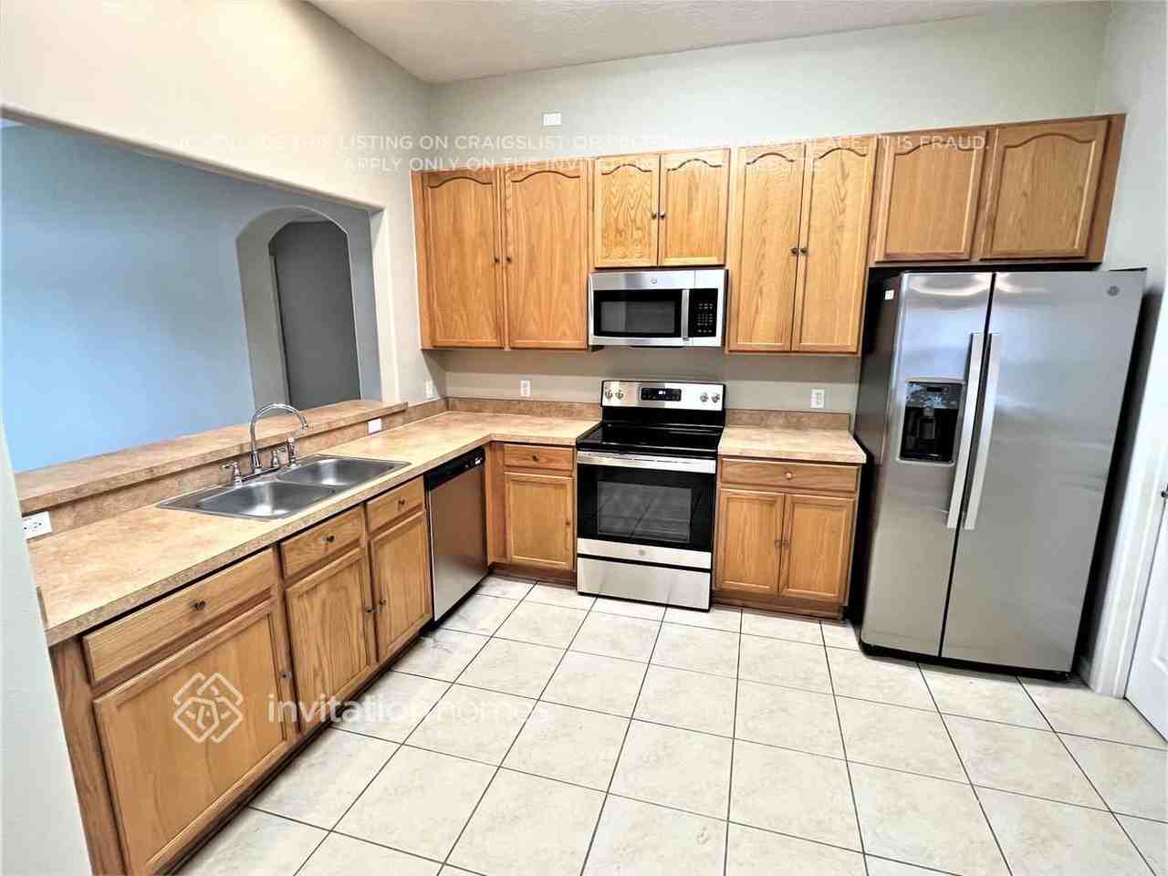 25134 Chipshot Ct - Photo 3 of 10