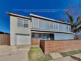 featured image of 403 E Standifer St #A