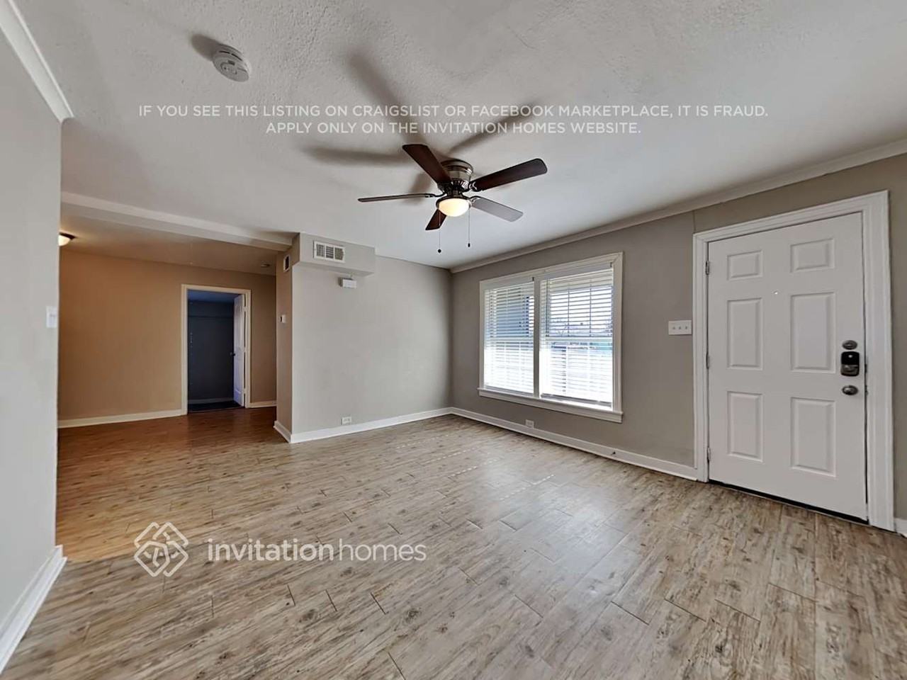 403 E Standifer St #A - Photo 4 of 13