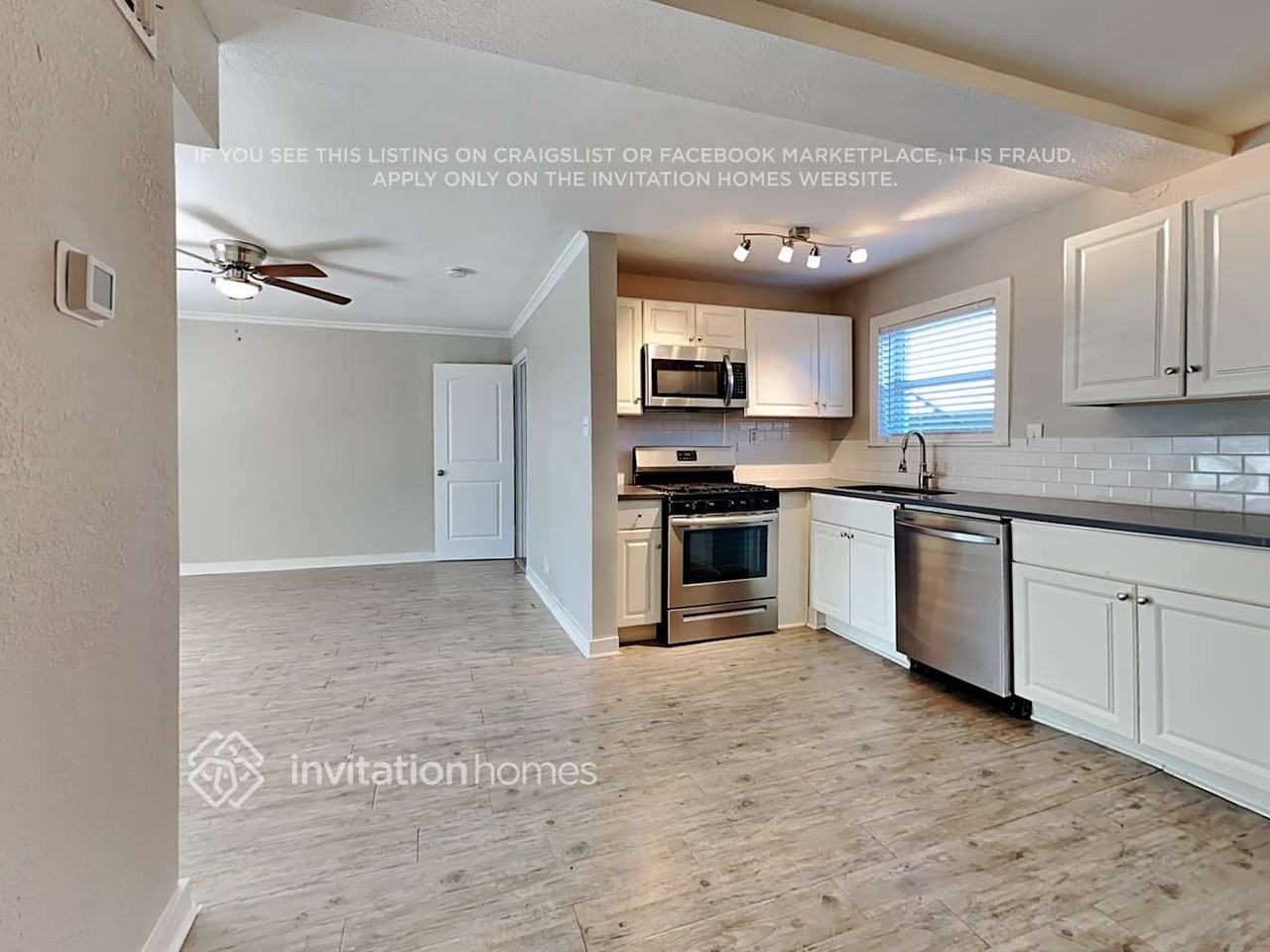 403 E Standifer St #A - Photo 6 of 13
