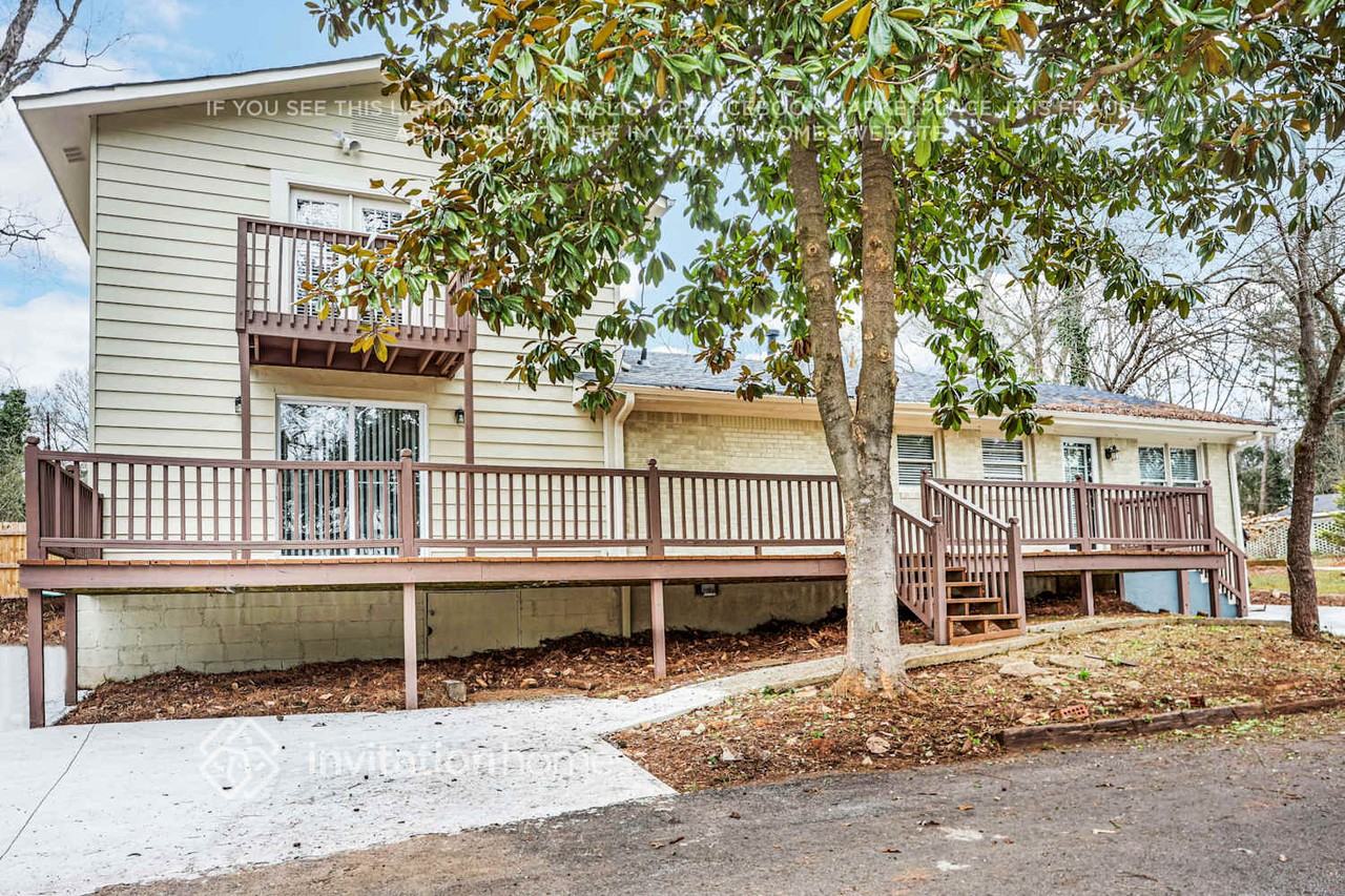 1925 Hooper St - Photo 3 of 27