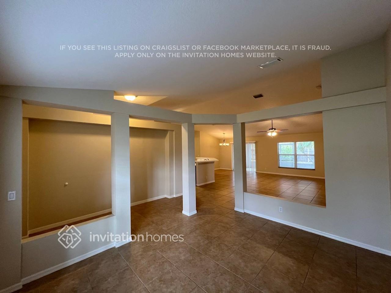 2057 Se Parrot St - Photo 2 of 24