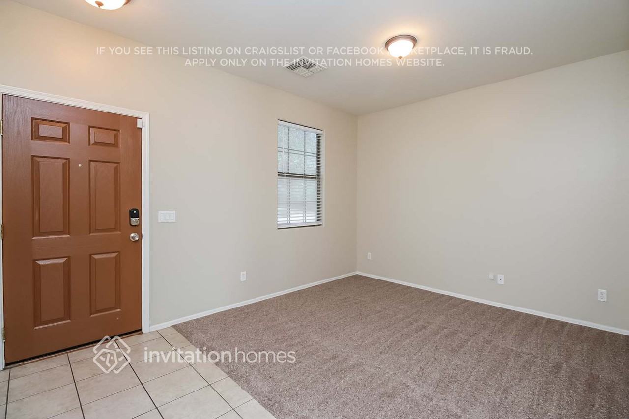 6881 W Irwin Ave - Photo 2 of 18