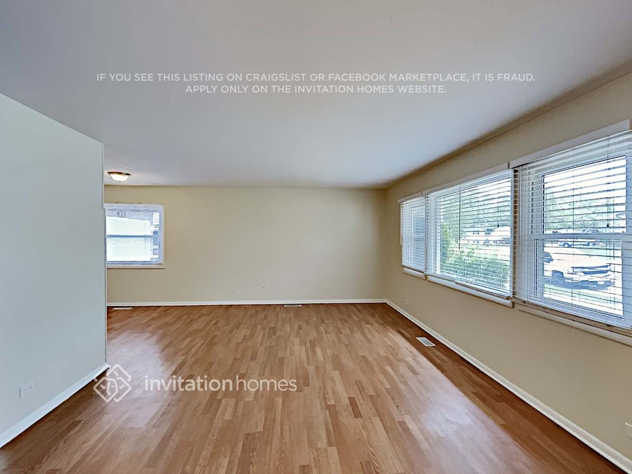 433 Springfield St - Photo 3 of 16