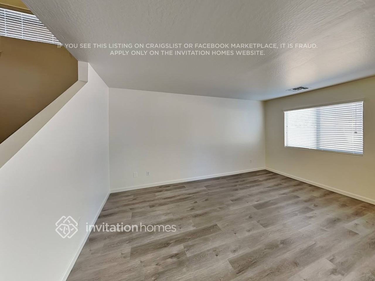 15996 W Watkins St - Photo 4 of 19