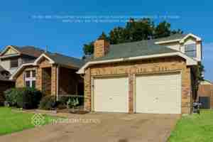 featured image of 4125 Walsh Ln