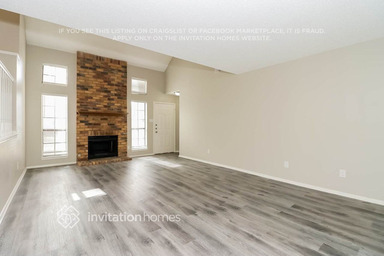 4125 Walsh Ln - Photo 2 of 14