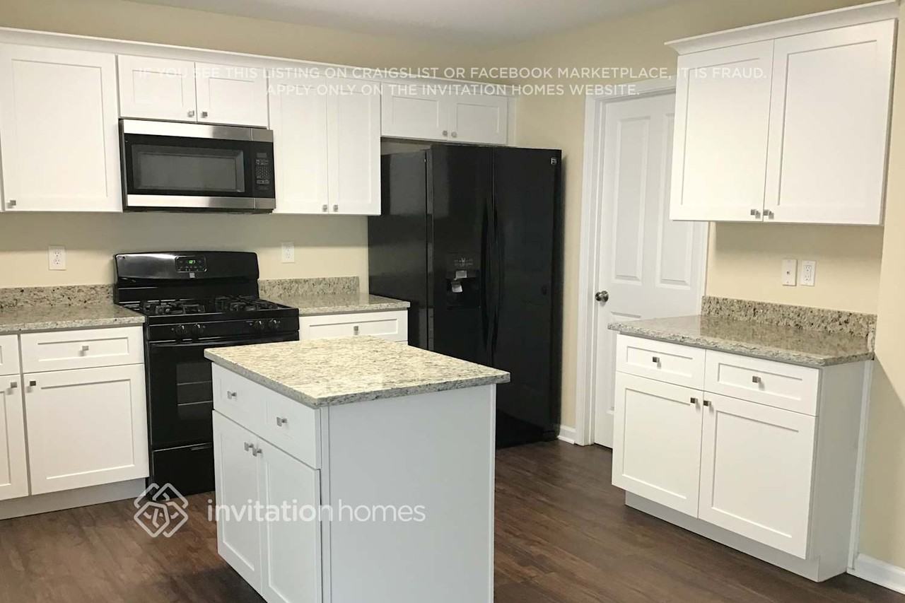 6829 Harter Ct - Photo 4 of 17