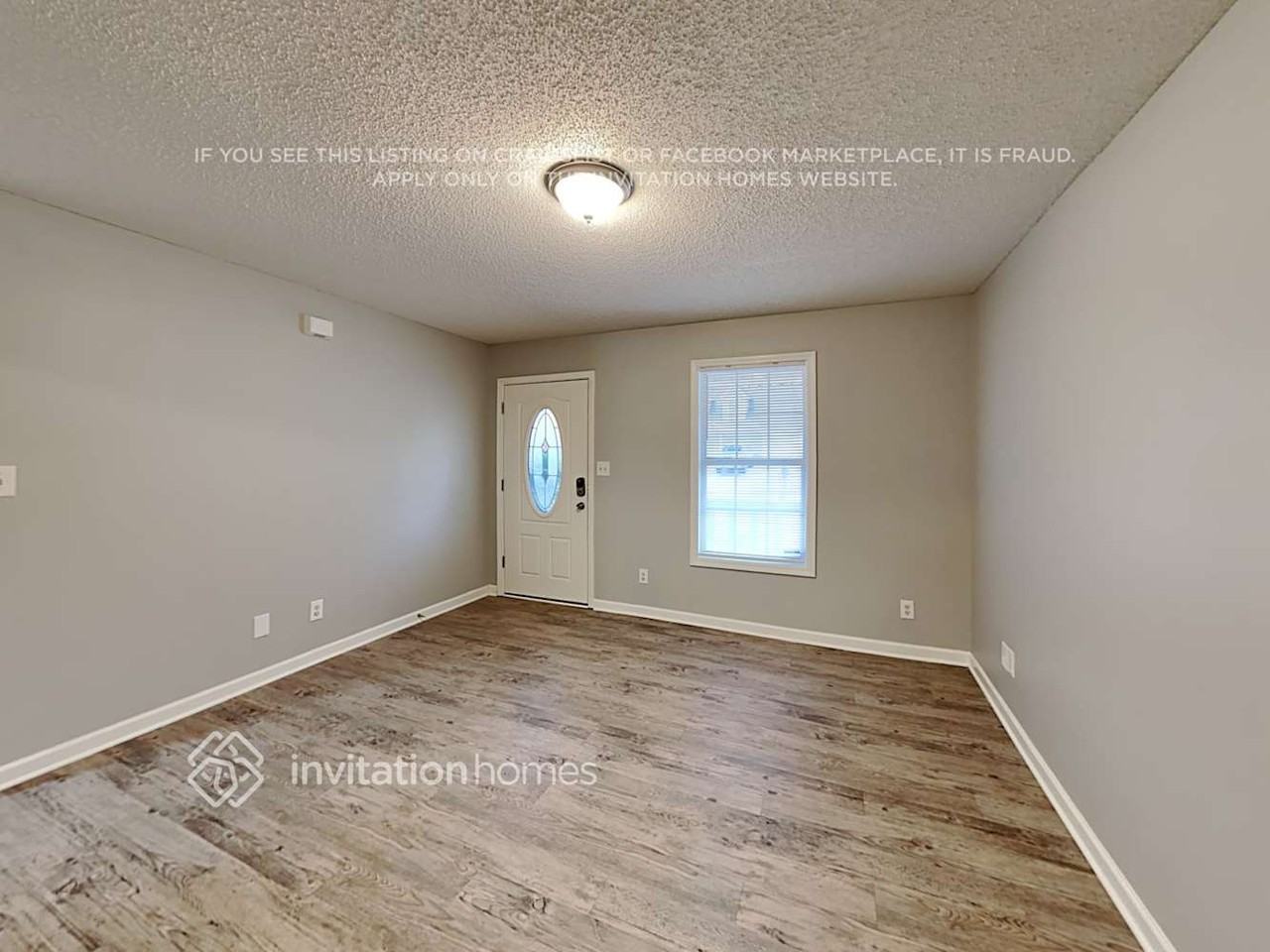 1389 N Hampton Dr - Photo 4 of 18