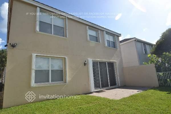 199 Berenger Walk - Photo 2 of 4