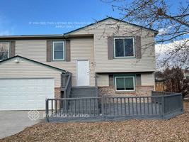 featured image of 801 Park View Pl