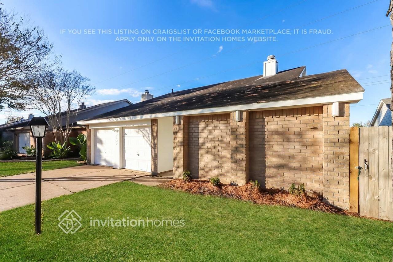 2622 Creekway Cir - Photo 2 of 15