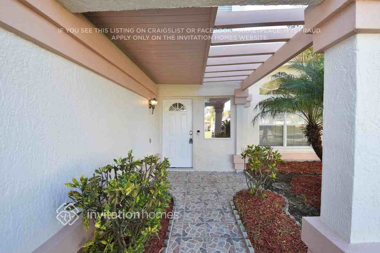 1506 Avleigh Cir - Photo 2 of 16
