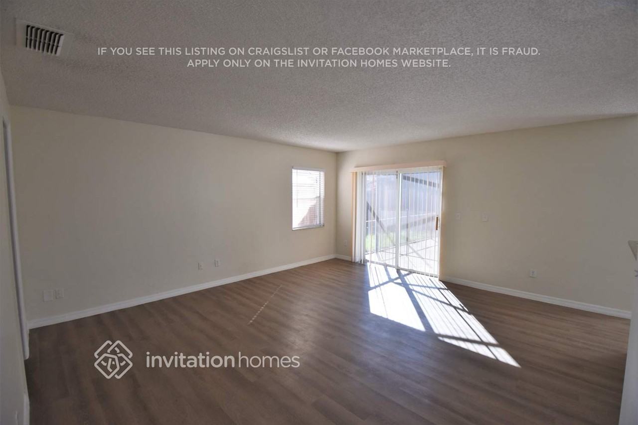 1506 Avleigh Cir - Photo 3 of 16