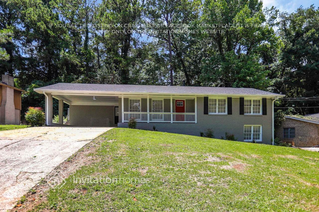 3427 Forrest Hills Dr - Photo 2 of 32