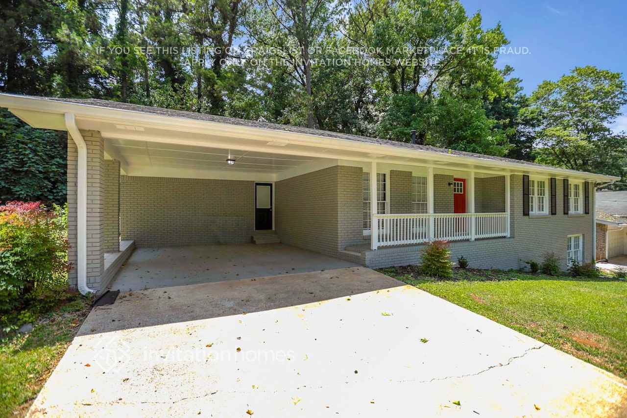 3427 Forrest Hills Dr - Photo 3 of 32
