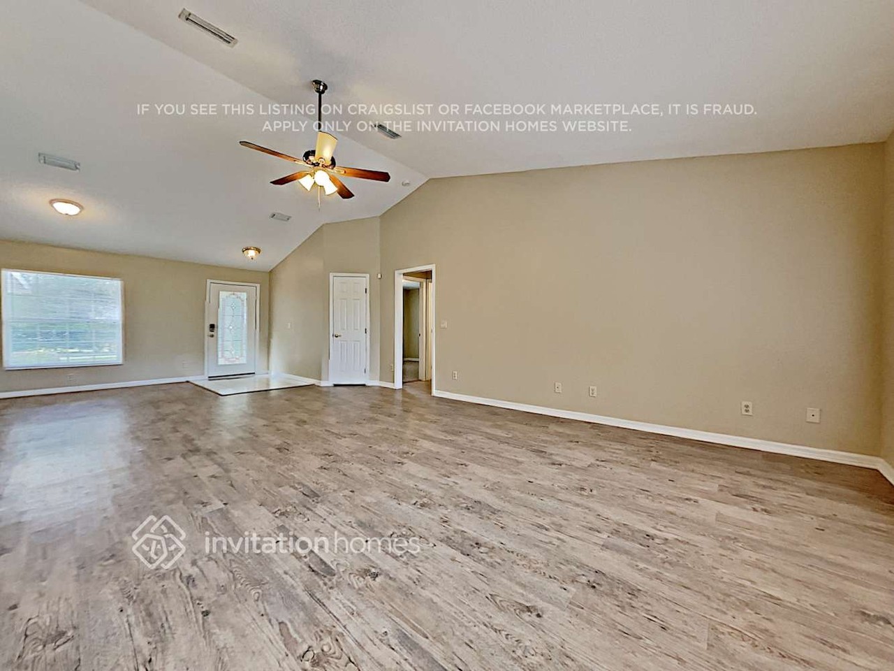 5033 Harbor Hts - Photo 3 of 17